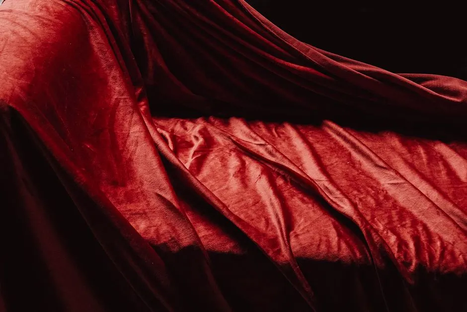 Terciopelo rojo oscuro en primer plano